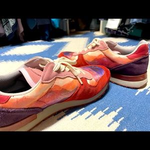 Inkkas Purple Andes Jogger Size 9